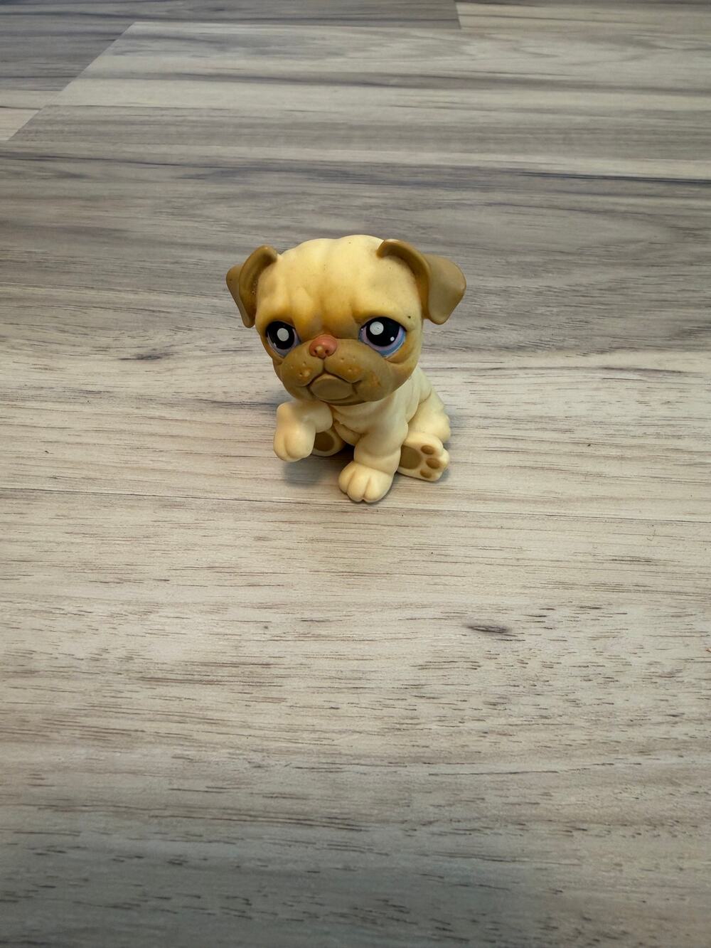 Tan Bulldog Dog #135 - Authentic Littlest Pet Shop - Hasbro LPS